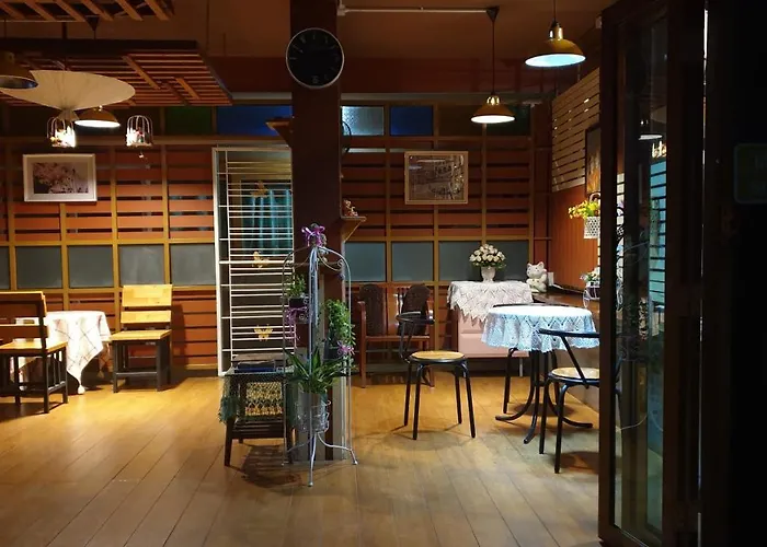 Little Guest House Hotel